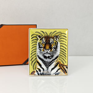 Nouveau cendrier carré en céramique classique royal nordique sans fumée pour la décoration de salon - Product Image 6