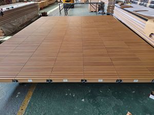 Portes <span class=keywords><strong>de</strong></span> <span class=keywords><strong>garage</strong></span> sectionnelles isolées en aluminium <span class=keywords><strong>de</strong></span> qualité supérieure, fabriquées en usine, à la mode, pour usage résidentiel - Product Image 5