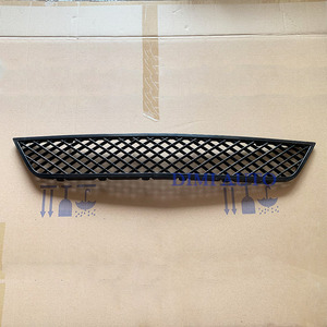 Grille <span class=keywords><strong>centrale</strong></span> du pare-chocs avant DIMI 14120203 6398850153 639 885 01 53 pour <span class=keywords><strong>Mercedes</strong></span> Benz Vito <span class=keywords><strong>Viano</strong></span> W639 - Product Image 2