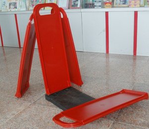 ROADSAFE Collapsible Rubber <strong>Highway</strong> <strong>Traffic</strong> Sign Board PE Material Road Safety Warning <strong>Delineator</strong> Bollard - Product Image 3