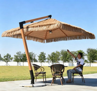 Parasol cantilever rotatif à 360 degrés, robuste, avec mât en aluminium et base en marbre, idéal pour l'extérieur, les hôtels, les terrasses et les pavillons.