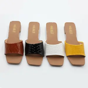 New arrival A Trendy summer wedges women's thick bottom square head Open toe breathability slipper for women and ladies