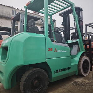 Original High-quality Mitsubishi 3-ton Used diesel Forklift Lifting Height 3 Meters with Side Shift Function - Product Image 2