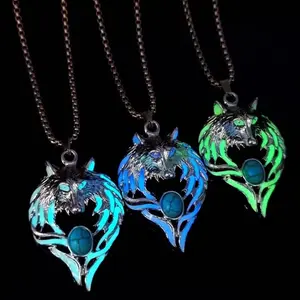 Wolf Ketting Voor Vrouwen Mannen Lichtgevende Wolf Hoofd Hanger Ketting Viking Wolf Spullen Cadeau Halloween Glow In De Donkere Sieraden