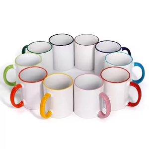 Mug à café/thé en céramique de 11 oz, blanc, avec revêtement pour sublimation, poignée et intérieur colorés / Personnalisation acceptée - Product Image 5