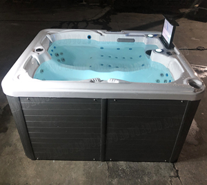 Hydrorelax Family Luxury LED Bañera al aire libre con calentador Temporizador Bañera <span class=keywords><strong>de</strong></span> hidromasaje <span class=keywords><strong>para</strong></span> <span class=keywords><strong>3</strong></span> <span class=keywords><strong>personas</strong></span> Hidropiscina <span class=keywords><strong>de</strong></span> alta calidad a precio económico - Product Image 2