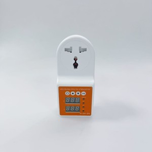 Protecteur de surtension/sous-tension numérique à double affichage à réinitialisation automatique 230V monophasé AC pour l'Afrique 220V en matériau PC - Product Image 2