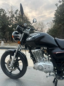 Motocicleta de Calle Usada Suzuki EN125 de 125cc, Refrigerada por Aire, 1 Cilindro, Baja Vibración, de Gasolina - Product Image 5
