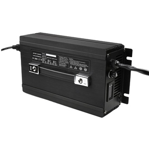 Personnalisé 12V 24v 36v 48v 72v 96v 20a 25a 30a 40a 50a 60a 70a Chargeur de <span class=keywords><strong>batterie</strong></span> plomb-acide <span class=keywords><strong>Batterie</strong></span> Chariot de golf Chargeur de chariot élévateur - Product Image 1