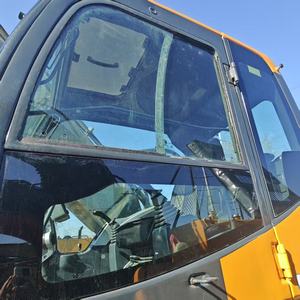 Excavadora de Orugas Estable Hyundai 300 LC-9T, Alta Fuerza de Excavación para Obras de Infraestructura a Gran Escala y Demolición - Product Image 3