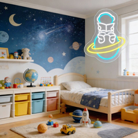 Neonawall En gros Enseigne néon LED personnalisée Astronaute, Décoration murale USB avec anneau étoilé, Classée IP65, Montable au mur pour la maison et les boutiques tendance