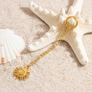 Zoryn - Colgante de Acero Inoxidable de Alta Calidad con Baño de Oro de 18K, Diseño de Estrella de Mar y Concha, Serie Océano, Joyería para Piscina - Product Image 4