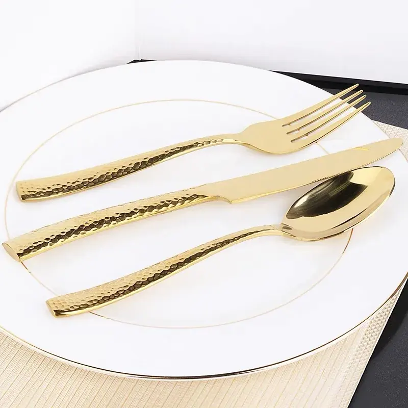 Set di posate in plastica oro Design martellato con manico posate Set argenteria per matrimoni e feste