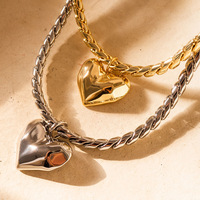 Acier inoxydable rétro chaîne amour pendentif collier lave coeur surface irrégulière rue rétro placage sous vide