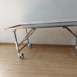 Le fabricant fournit des tables d'autopsie, des stations d'autopsie et des tables de prélèvement en acier inoxydable pour salles d'autopsie ; hauteur - Product Image 2