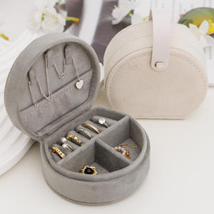 Caja de Joyería de Terciopelo de Lujo con Logotipo Personalizado, Caja de Almacenamiento Portátil para Aretes, Collares, Anillos y Pulseras - Product Image 4