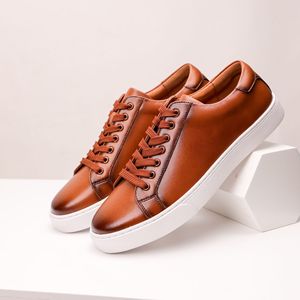 A04 Zapatillas de cuero brillante para hombre, de primera capa de piel de vaca, con cordones, para negocios, con alzas, de alta calidad, blancas, tallas 47 48, con forro de malla y plantilla de EVA - Product Image 6