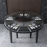 Vitrine à bijoux incurvée avec éclairage LED, couleur personnalisable, en verre et acier inoxydable, design or et jade, pour la présentation de bijoux, montres et cosmétiques