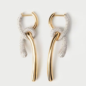 ต่างหูห่วงทรงเรขาคณิตสไตล์โบฮีเมียนชุบทองแดงคลาสสิกประดับพู่ห้อยรูปหัวใจประดับเพชรสำหรับผู้หญิงในวันครบรอบ - Product Image 1