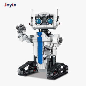طقم بناء روبوت أبيض يتم التحكم فيه عن بعد للأطفال لعبة تفاعلية مع أذرع وأرجل متحركة - Product Image 2