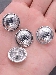 Nút kim loại hợp kim kẽm thân thiện với môi trường chất lượng cao 15mm 20mm trang trí thiết kế dệt cho hàng may mặc - Product Image 4