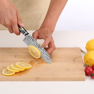 Ensemble de couteaux de cuisine de chef en acier martelé à 3 pièces avec manche en bois Pakka, logo personnalisé promotionnel, <span class=keywords><strong>couteau</strong></span> <span class=keywords><strong>japonais</strong></span> <span class=keywords><strong>Santoku</strong></span> utilitaire - Product Image 4