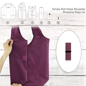 Sacs fourre-tout en polyester réutilisables écologiques personnalisés en gros, pliables, avec logo imprimé et motif lettres, pour le voyage - Product Image 4