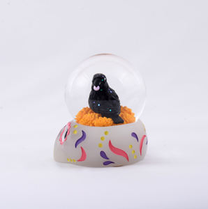 JARLL Nautical Style Resin Raven Water Globe Home Decoration New Year/Christmas Snow Globe Hand Painted Customized Color - Product Image 2