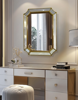 Miroir mural de salle de bain de luxe moderne et simple en PU, forme extraterrestre, pour la décoration de la salle de bain, du salon et de la chambre à coucher