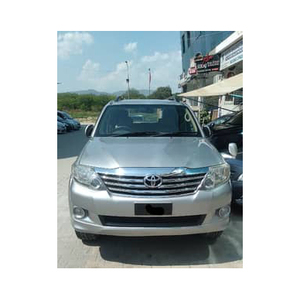 Autos USADOS en BUEN ESTADO, SUV FORTUNER NEGRA, Autos Fortuner 2022 Seminuevos en Venta en EE. UU. - Product Image 1