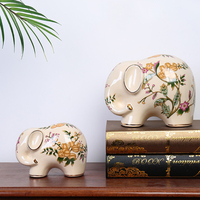 Vente en gros usine Nouvelle figurine éléphant mère et bébé en céramique bleue et blanche dorée chinoise, porte-bonheur pour la décoration de salon et cadeau