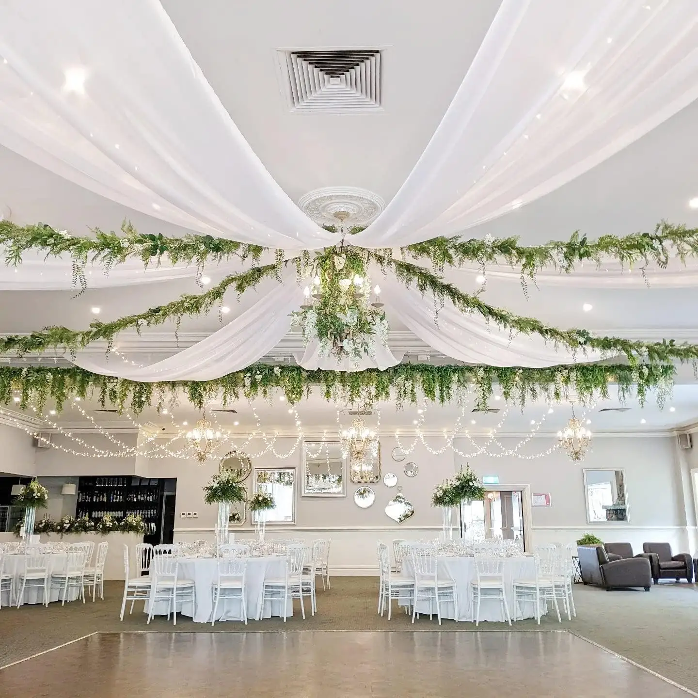 Cortinas de techo blancas para bodas, 5 pies x 10 pies, arco de boda, tela drapeada, cortina de gasa para fiesta, decoración de boda