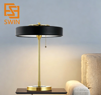 Lampe de table moderne en acrylique E14, design tendance, lampe de bureau LED décorative pour hall d'entrée, salon, bureau, chambre à coucher