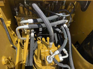 Pelles sur chenilles 20TON 320D2 d'occasion en grande condition de travail pelleteuse sur chenilles 320D2L certifiée à prix réduit - Product Image 4