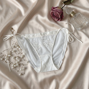 Braguitas de malla blancas con bordado floral estilo francés, con tiras laterales ajustables, transparentes, suaves, sexys para mujer, OEM ODM - Product Image 4