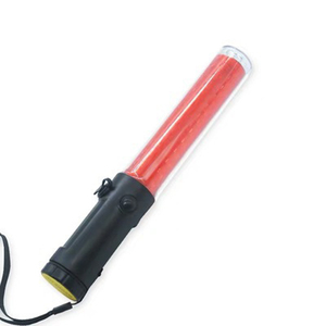 Giá tốt nhất có thể sạc lại <span class=keywords><strong>LED</strong></span> giao thông Baton Đèn pin giao thông kiểm soát an toàn màu đỏ màu xanh lá cây màu xanh <span class=keywords><strong>Led</strong></span> nhấp nháy Wand Stick ánh sáng - Product Image 1