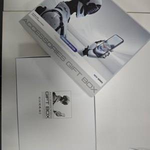 <span class=keywords><strong>Caja</strong></span> <span class=keywords><strong>de</strong></span> Regalo Personalizada 6 en 1 con Accesorios: <span class=keywords><strong>Cargador</strong></span>, Auriculares Inalámbricos, Power Bank y Funda para <span class=keywords><strong>iPhone</strong></span> - Product Image 5
