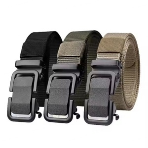 Ceinture tactique réglable en polyester noir, boucle automatique durable, ceinture de sécurité personnalisable pour hommes, entraînement en plein air - Product Image 4