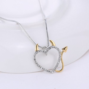 Colliers pendentifs cœur d'amour en strass style coréen pour femmes, bijoux créatifs de dessin animé pour la clavicule - Product Image 4