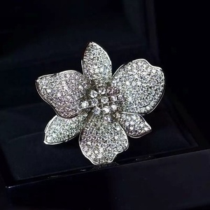 Luxury Full Zircon Flower <strong>Finger</strong> <strong>Rings</strong> for Women <strong>Top</strong> Quality White Gold Color Wedding Engagement Party Jewelry Bague Femme Gifts - Product Image 3