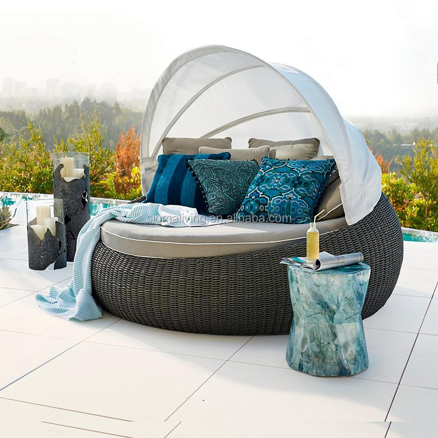 Sigma All Weather Outdoor Circular Sofa Furniture Garden Round Beds Outdoor Patio Rattan Comfortable Bed Daybed With Canopy