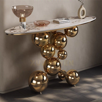 Table console Xuanzhen, table console moderne de luxe avec plateau en pierre frittée, cadre doré, tables d'entrée pour villa, salon, entrée