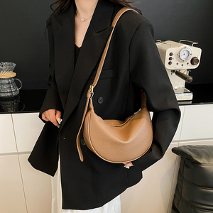 Minimalist Lychee Leather Half-moon Hobo Bag for Women Elegant Adjustable <strong>Strap</strong> <strong>Shoulder</strong> Purse Fashion Lady DailyCommuteWork Bag - Product Image 6