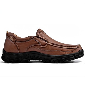 Mocassins Homme Rétro Britannique en Cuir PU, Chaussures Décontractées Habillées à Enfiler, Semelle en Caoutchouc, Doublure Douce, Broderie Logo, Motif Uni - Product Image 4