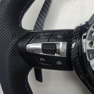 Volant de direction pratique en fibre de carbone et cuir avec LED, en promotion, pour BMW Série 3, Série 5, F10, F20, F30, F90, F01, F02 - Product Image 3