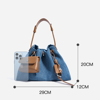 Sac fourre-tout en jean patchwork pour femme avec garniture en cuir véritable de qualité supérieure, sac hobo avec mini porte-monnaie, sac polyvalent à cordon de serrage