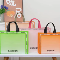 Sac fourre-tout non tissé haut de gamme et tendance, à ouverture facile, avec poignée, pour magasin de vêtements, usage quotidien en extérieur, motif lettres personnalisable
