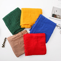 Foulard uni certifié OEKO-TEX pour femme avec bordure effet barbe, léger, froissé, respirant et durable pour un usage quotidien