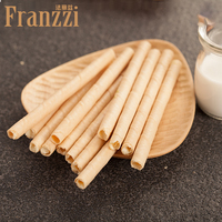 Vente chaude de collations exotiques saveur Matcha/saveur de noix de coco centre rempli de rouleaux d'oeufs 60g Wafer Roll biscuit