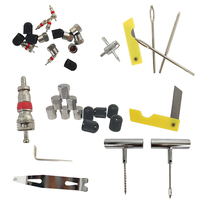 Kit de réparation de pneus tubeless 58 pièces avec sondes, bandes de caoutchouc et outils de réparation de crevaison robustes à poignée en T pour voiture, moto et scooter